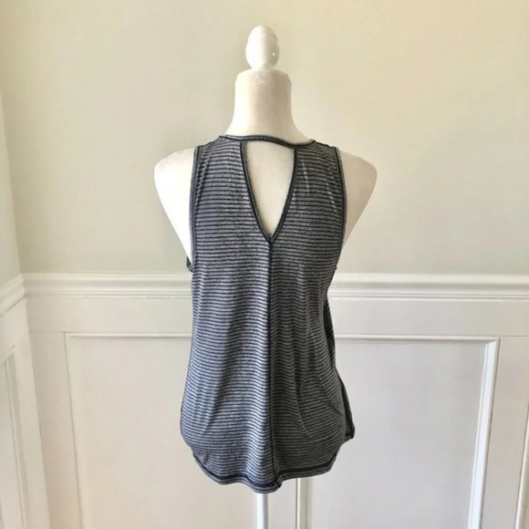 Ideology Black & Gray Stripe Active Tank Top Small - Picture 3 of 5